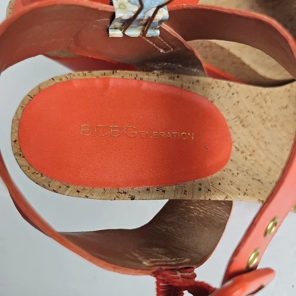 BCBGeneration Womens Orange Faux Leather Wedges US 8.5 Cork‎ Footbed PL-Bana
